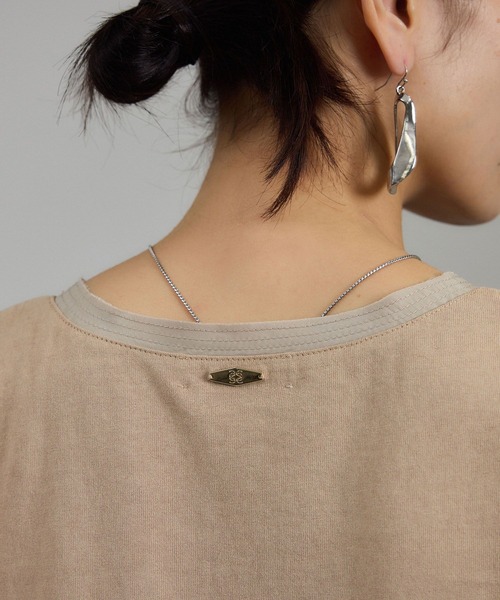 SALON adam et rope'（サロン アダム エ ロペ）の「ビンテージライクオーバーダイワンピース（ワンピース・レディース・ベージュ系その他/グレー・FREE）」の6枚目の写真