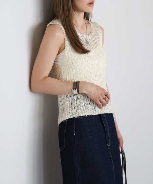 Bonjour Sagan（ボンジュールサガン）の「前後2WAYスパンコールノースリーブニット（タンクトップ・レディース・アイボリー/ベージュ/ブラウン・FREE）」の18枚目の写真