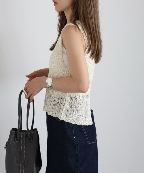 Bonjour Sagan（ボンジュールサガン）の「前後2WAYスパンコールノースリーブニット（タンクトップ・レディース・アイボリー/ベージュ/ブラウン・FREE）」の19枚目の写真