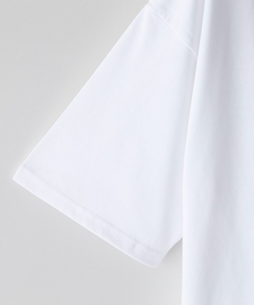 brknhome(ブロークンホーム)の「【brknhome/ブロークンホーム】クルーネックポケット付Tシャツ オーバーサイズ(Tシャツ/カットソー・メンズ・ホワイト/ブラック・MEDIUM/LARGE)」の6枚目の写真
