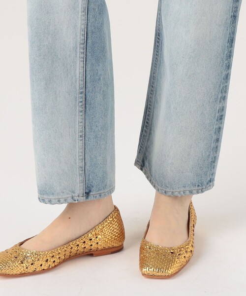 TOMORROWLAND （トゥモローランド）の「MELVIN&HAMILTON ELYSSA フラットシューズ（パンプス・レディース・ゴールド・36/37/38）」の3枚目の写真