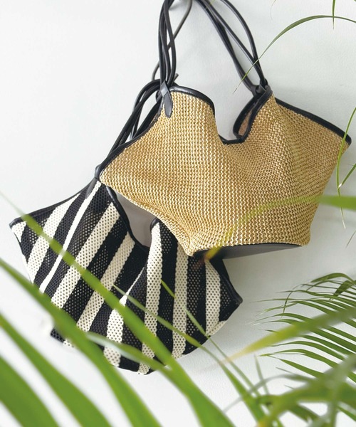 PICCIN（ピッチン）の「パイピングバケツバッグ（ハンドバッグ・レディース・ブラック系その他/ベージュ・FREE）」の2枚目の写真