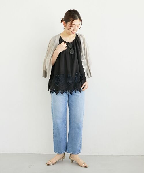 le.coeur blanc（ルクールブラン）の「Fanaka裾レースノースリーブ（シャツ/ブラウス・レディース・オフホワイト/ブラック・38）」の10枚目の写真