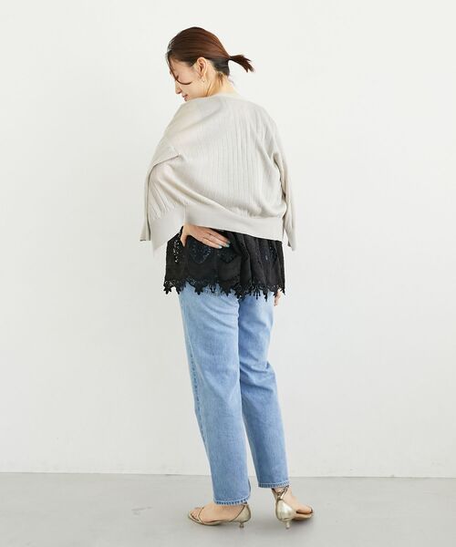 le.coeur blanc（ルクールブラン）の「Fanaka裾レースノースリーブ（シャツ/ブラウス・レディース・オフホワイト/ブラック・38）」の12枚目の写真