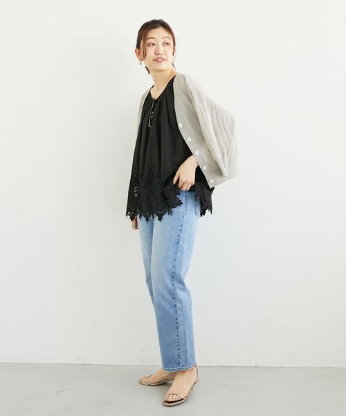 le.coeur blanc（ルクールブラン）の「Fanaka裾レースノースリーブ（シャツ/ブラウス・レディース・オフホワイト/ブラック・38）」の13枚目の写真
