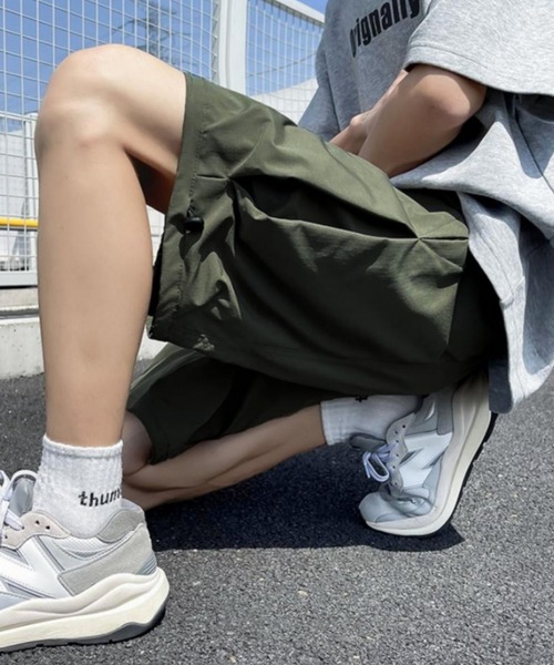 MGV(エムジーヴィー)の「ビッグポケットナイロンハーフパンツ(その他パンツ・メンズ・ブラック/グリーン・MEDIUM/LARGE/X-LARGE)」の2枚目の写真