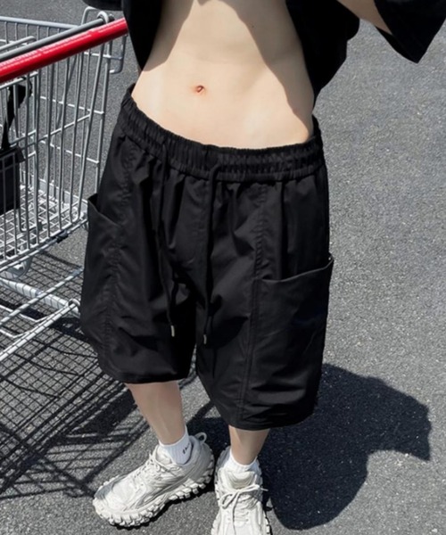 MGV(エムジーヴィー)の「ビッグポケットナイロンハーフパンツ(その他パンツ・メンズ・ブラック/グリーン・MEDIUM/LARGE/X-LARGE)」の6枚目の写真