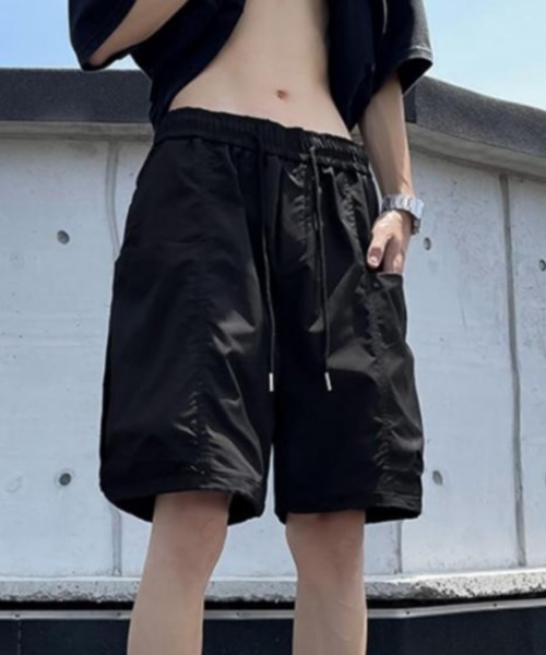 MGV(エムジーヴィー)の「ビッグポケットナイロンハーフパンツ(その他パンツ・メンズ・ブラック/グリーン・MEDIUM/LARGE/X-LARGE)」の4枚目の写真