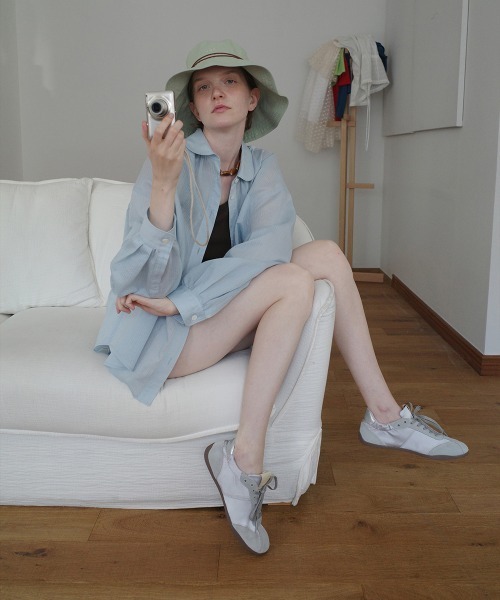 clor(クロル)の「SCRUNCH LACE UP FLAT SNEAKERS(スニーカー・レディース・ブラウン/ベージュ/グレー/ブラック/ピンク/クリーム・23.0cm/23.5cm/24.0cm/24.5cm/25.0cm/25.5cm)」の14枚目の写真