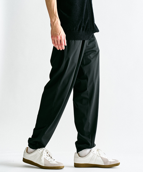 417 EDIFICE(フォーワンセブンエディフィス)の「《追加》"超冷感" UVCUT Freezetec ジョグパンツ(その他パンツ・メンズ・ベージュ/ブラック/チャコールグレー・SMALL/MEDIUM/LARGE)」の4枚目の写真