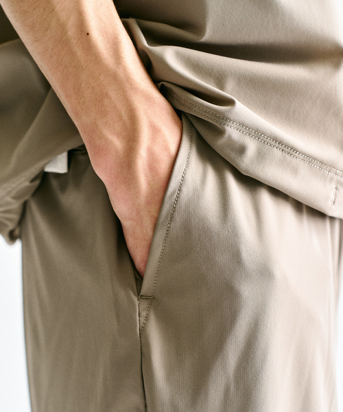 417 EDIFICE(フォーワンセブンエディフィス)の「《追加》"超冷感" UVCUT Freezetec ジョグパンツ(その他パンツ・メンズ・ベージュ/ブラック/チャコールグレー・SMALL/MEDIUM/LARGE)」の14枚目の写真