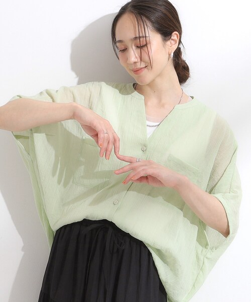 Cutie Blonde（キューティーブロンド）の「程よいシアー感 ポケットドルマン5分袖シャツ（シャツ/ブラウス・レディース・ブラック/オレンジ/ブルー系その他/ホワイト/ライトグリーン/ピンク/ダークブラウン・00）」の4枚目の写真