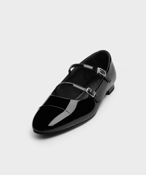 CHARLES & KEITH(チャールズ & キース)の「パテント ダブルストラップメリージェーン(パンプス・レディース・マルーン/ブラック系その他6・22.5cm/23cm/23.5cm/24.5cm/25cm/25.5cm)」の5枚目の写真