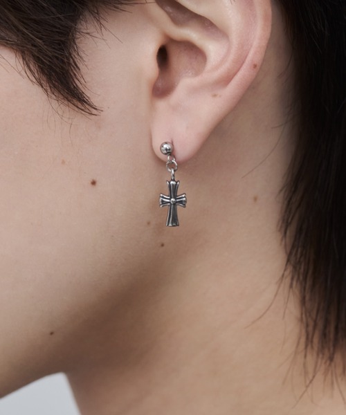 セール】【 金属アレルギー対応 】クロスモチーフピアス サージカル