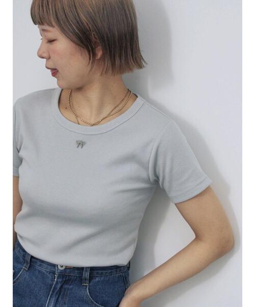 ehka sopo(エヘカソポ)の「リボンチャーム付き半袖カットソー(Tシャツ/カットソー・レディース・ブラック/グレー/オフホワイト/キナリ・F)」の18枚目の写真