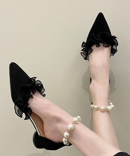 Lace Ladies(レースレディース)の「ポインテッドトゥ フリル パール アンクルストラップ パンプス(パンプス・レディース・ブラック/アイボリー・22.5cm/23cm/23.5cm/24cm/24.5cm)」の6枚目の写真