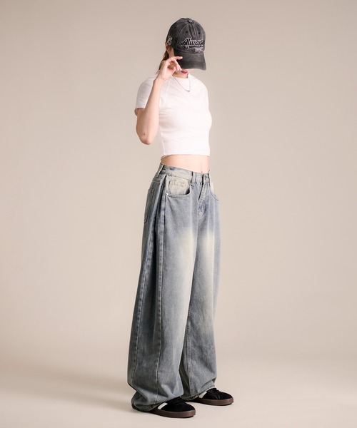 MAISON SELECT（メゾンセレクト）の「7A4 サイドタック ワイドデニム（デニムパンツ・レディース・ライトブルー/ブラック/ブルー/ブルー系その他・L/XL/S/M）」の8枚目の写真