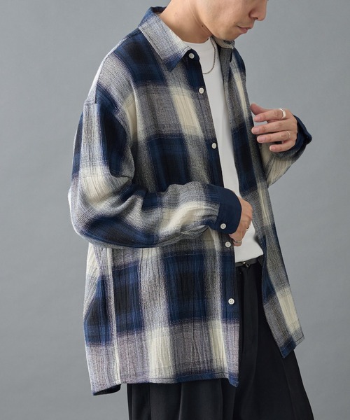 COLONY 2139（コロニートゥーワンスリーナイン）の「シアーオンブレチェック長袖シャツ（シャツ/ブラウス・メンズ・ブラック/ブルー・MEDIUM/LARGE）」の6枚目の写真