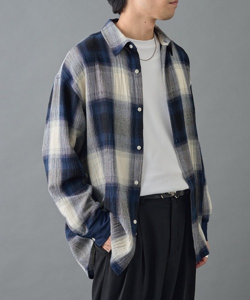 COLONY 2139（コロニートゥーワンスリーナイン）の「シアーオンブレチェック長袖シャツ（シャツ/ブラウス・メンズ・ブラック/ブルー・MEDIUM/LARGE）」の3枚目の写真