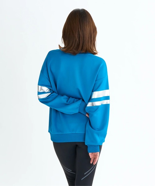 ROXY(ロキシー)の「BRIGHTEN YOUR LIFE P/ロキシー速乾UVケアオーバーサイズロゴワンポイントプルオーバースウェットトレーナー(スウェット・レディース・ホワイト/ブラック/ブルー・LARGE/MEDIUM/SMALL)」の13枚目の写真