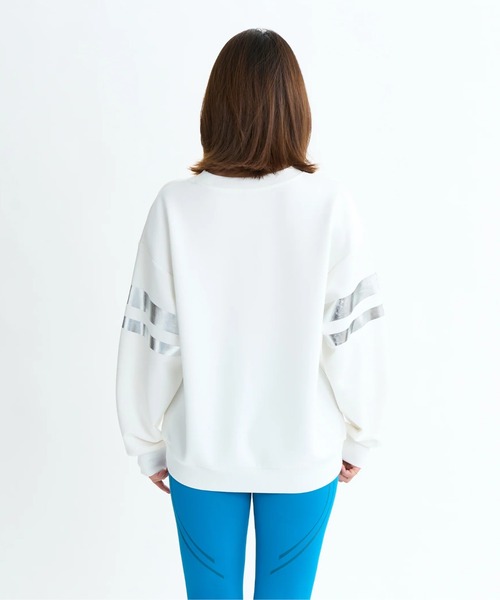ROXY(ロキシー)の「BRIGHTEN YOUR LIFE P/ロキシー速乾UVケアオーバーサイズロゴワンポイントプルオーバースウェットトレーナー(スウェット・レディース・ホワイト/ブラック/ブルー・LARGE/MEDIUM/SMALL)」の4枚目の写真