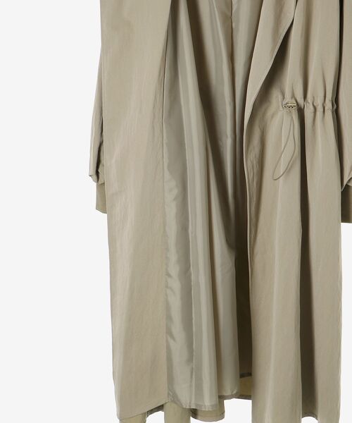 le.coeur blanc（ルクールブラン）の「ドロストノーカラーロングコート（ノーカラーコート・レディース・ブラック/ベージュ・38）」の3枚目の写真