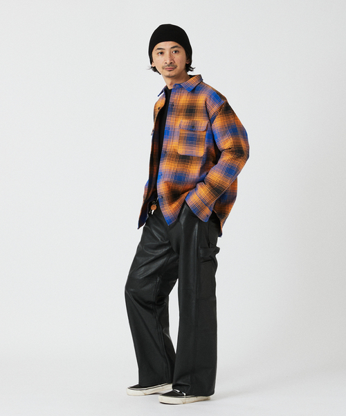 JOURNAL STANDARD relume（ジャーナルスタンダード　レリューム）の「ゴートレザー ペインターパンツ（その他パンツ・メンズ・ブラック・LARGE/MEDIUM/SMALL）」の14枚目の写真