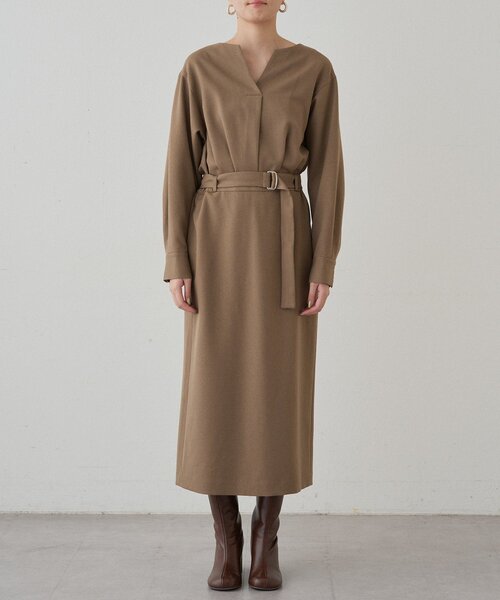 LOUNGEDRESS（ラウンジドレス）の「タックVベルトワンピース（ワンピース・レディース・モカ/ブラック・FREE）」の20枚目の写真