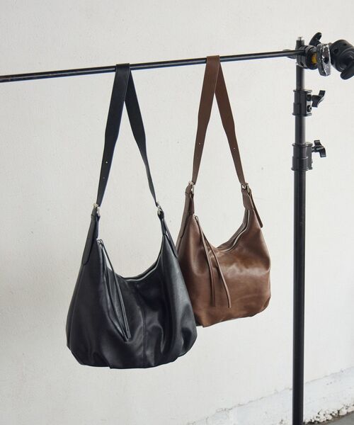 RETRO GIRL（レトロガール）の「BIGショルダーバッグ（ショルダーバッグ・レディース・ブラウン/ブラック・ONE SIZE）」の3枚目の写真