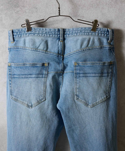 NUMBER (N)INE（ナンバーナイン）の「TAPERED SKINNY DENIM JEANS VINTAGE WASH / テーパード スキニー デニムパンツ ヴィンテージ ウォッシュ（デニムパンツ・メンズ・ライトインディゴブルー・4/3/2）」の8枚目の写真