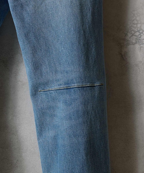 NUMBER (N)INE（ナンバーナイン）の「TAPERED SKINNY DENIM JEANS VINTAGE WASH / テーパード スキニー デニムパンツ ヴィンテージ ウォッシュ（デニムパンツ・メンズ・ライトインディゴブルー・4/3/2）」の9枚目の写真