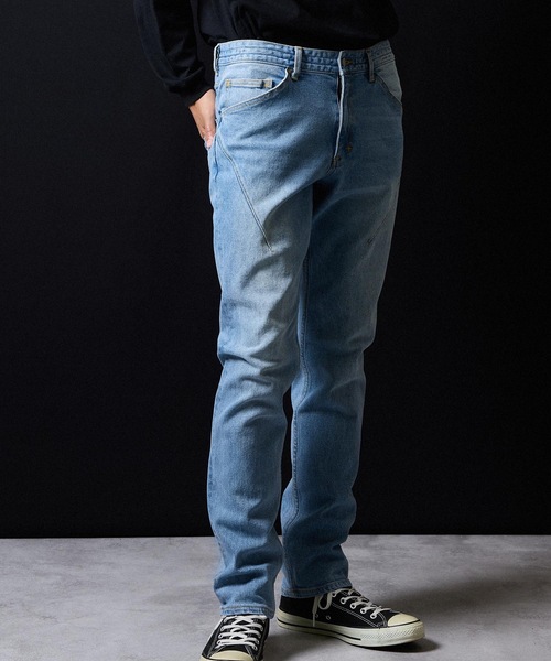 NUMBER (N)INE（ナンバーナイン）の「TAPERED SKINNY DENIM JEANS VINTAGE WASH / テーパード スキニー デニムパンツ ヴィンテージ ウォッシュ（デニムパンツ・メンズ・ライトインディゴブルー・4/3/2）」の14枚目の写真