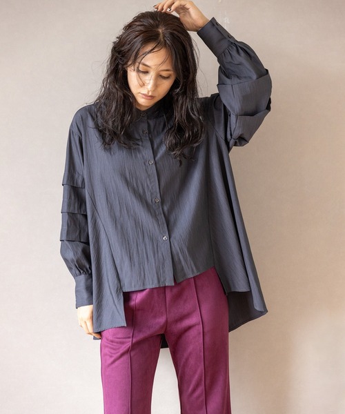 OSMOSIS（オズモーシス）の「タックスリーブブラウス（シャツ/ブラウス・レディース・ライトベージュ/チャコール/ピンク・ONE SIZE）」の11枚目の写真