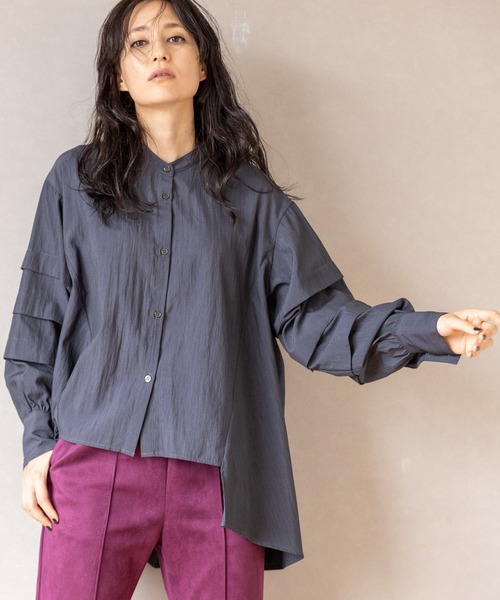 OSMOSIS（オズモーシス）の「タックスリーブブラウス（シャツ/ブラウス・レディース・ライトベージュ/チャコール/ピンク・ONE SIZE）」の9枚目の写真