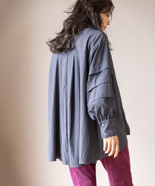 OSMOSIS（オズモーシス）の「タックスリーブブラウス（シャツ/ブラウス・レディース・ライトベージュ/チャコール/ピンク・ONE SIZE）」の8枚目の写真