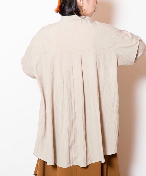 OSMOSIS（オズモーシス）の「タックスリーブブラウス（シャツ/ブラウス・レディース・ライトベージュ/チャコール/ピンク・ONE SIZE）」の17枚目の写真