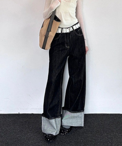 SPIGA(スピーガ)の「ロールアップワイドストレートデニムパンツ(デニムパンツ・レディース・ブラック・SMALL/MEDIUM/LARGE/X-LARGE)」の2枚目の写真