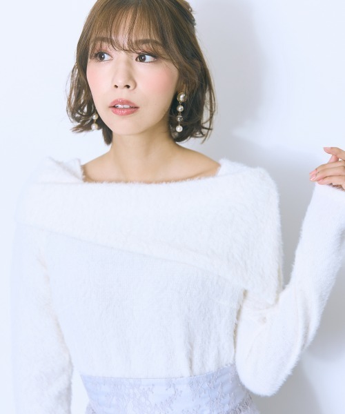 marun（マルン）の「＜大きいサイズ＞シャギー調オフショルダーニットソー marun（ニット/セーター・レディース・ブラック/パープル/オフホワイト・5L/4L/3L/LL/L）」の2枚目の写真