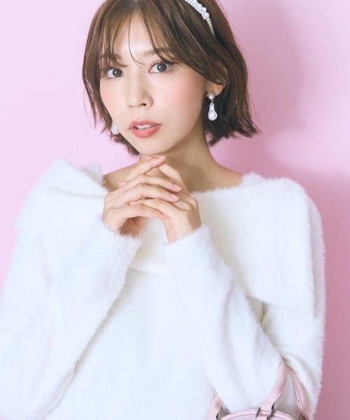 marun（マルン）の「＜大きいサイズ＞シャギー調オフショルダーニットソー marun（ニット/セーター・レディース・ブラック/パープル/オフホワイト・5L/4L/3L/LL/L）」の7枚目の写真