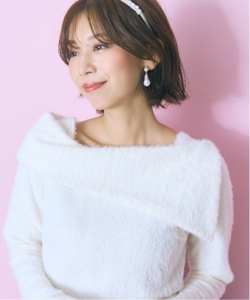 marun（マルン）の「＜大きいサイズ＞シャギー調オフショルダーニットソー marun（ニット/セーター・レディース・ブラック/パープル/オフホワイト・5L/4L/3L/LL/L）」の8枚目の写真