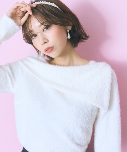 marun（マルン）の「＜大きいサイズ＞シャギー調オフショルダーニットソー marun（ニット/セーター・レディース・ブラック/パープル/オフホワイト・5L/4L/3L/LL/L）」の9枚目の写真