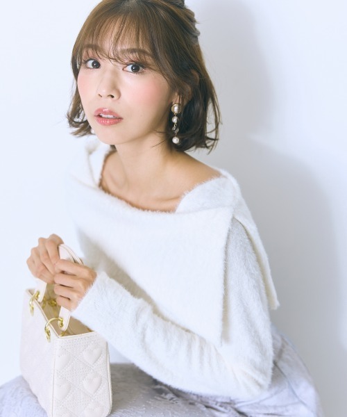 marun（マルン）の「＜大きいサイズ＞シャギー調オフショルダーニットソー marun（ニット/セーター・レディース・ブラック/パープル/オフホワイト・5L/4L/3L/LL/L）」の6枚目の写真