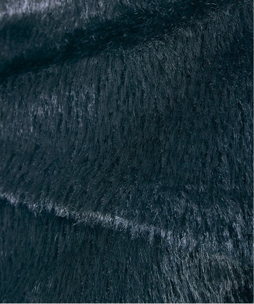 marun（マルン）の「＜大きいサイズ＞シャギー調オフショルダーニットソー marun（ニット/セーター・レディース・ブラック/パープル/オフホワイト・5L/4L/3L/LL/L）」の4枚目の写真