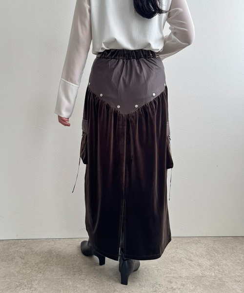 LHELBIE（レルビエ）の「ベロア×合皮ワークスカート（スカート・レディース・ブラウン/ブラック・M）」の22枚目の写真