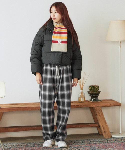 ROOPTOKYO（ループトウキョウ）の「Galatasaray Acrylic Football Scarf ガラタサライSK ジャガード フットボールマフラー（マフラー・メンズ・ブラック/ベージュ・FREE）」の10枚目の写真