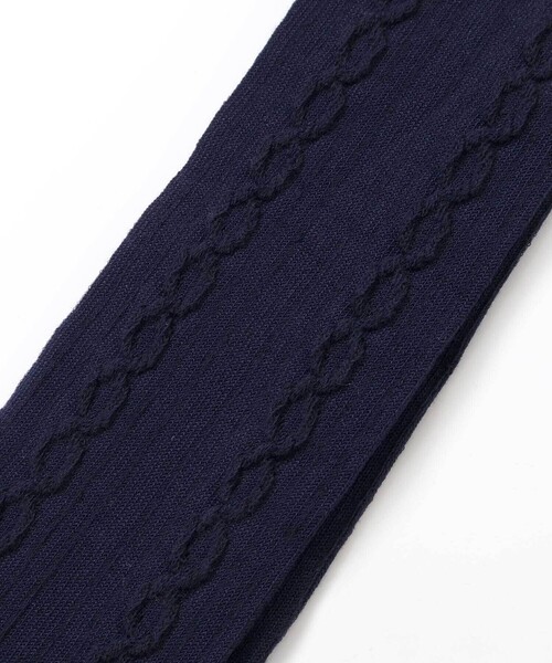 BeBe(ベベ)の「ケーブル編みレギンス+フリルクルーソックスセット(80~140cm)(レギンス/スパッツ・キッズ・ボルドー/ネイビー・L/M/S/XS)」の4枚目の写真