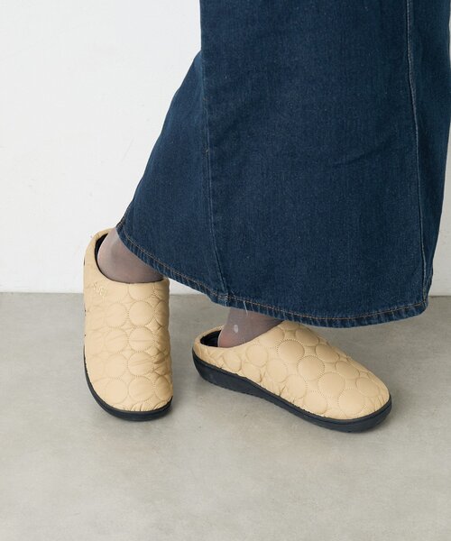 SUBU（スブ）の「【SUBU スブ】Circle　ウィンターサンダル サークル（サンダル・レディース・カーキ/ブラック/ベージュ・1）」の15枚目の写真