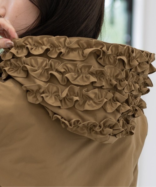 his22様ご予約品 ネージュ新品　シャカシャカパーカー セール】ティアードフレアシャカシャカパーカー（パーカー）｜Neige