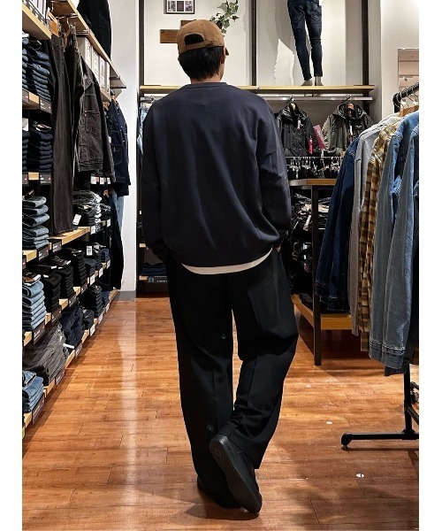 BACK NUMBER(バックナンバー)の「【BACK NUMBER】【マストBUYアイテム】オーバーサイズカラースウェットクルーネックプルオーバー(オーバーサイズ・BOXシルエット・大人のスウェット・裏毛・ベーシック)(スウェット・メンズ・ブラック/ネイビー/ブラウン/グレー/オフホワイト/グリーン・M/L/XL/S)」の10枚目の写真