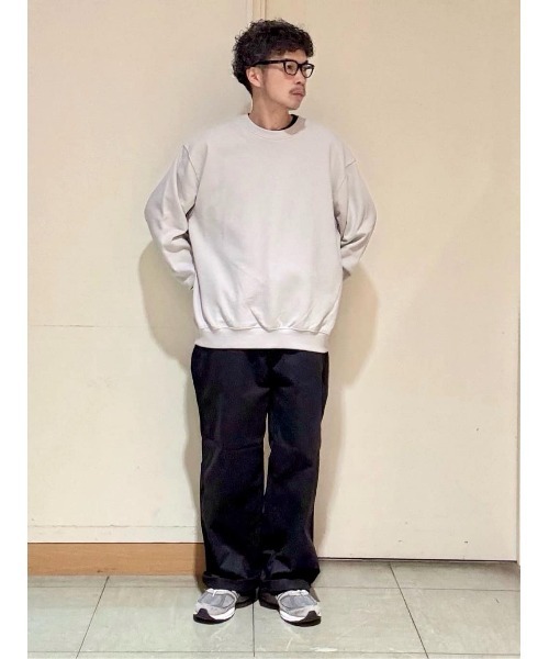 BACK NUMBER(バックナンバー)の「【BACK NUMBER】【マストBUYアイテム】オーバーサイズカラースウェットクルーネックプルオーバー(オーバーサイズ・BOXシルエット・大人のスウェット・裏毛・ベーシック)(スウェット・メンズ・ブラック/ネイビー/ブラウン/グレー/オフホワイト/グリーン・M/L/XL/S)」の12枚目の写真